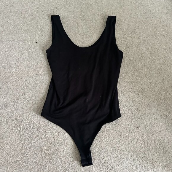 black scoop neck bodysuit - Picture 1 of 5